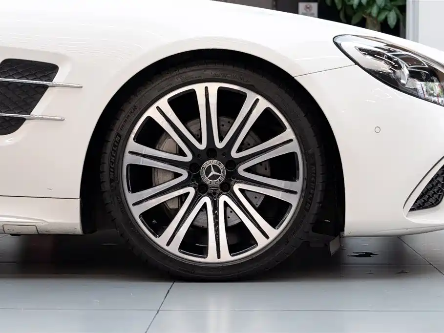 Mercedes-Benz SL-Class 2018 — фото 20