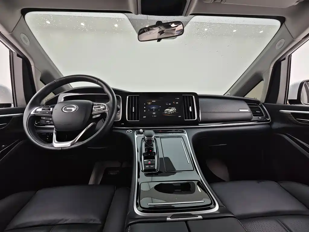 GAC Motor Trumpchi M8 2022 — фото 17