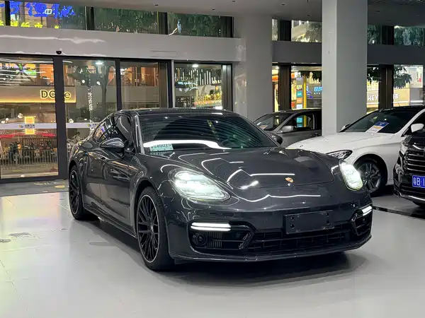 Porsche Panamera 2019