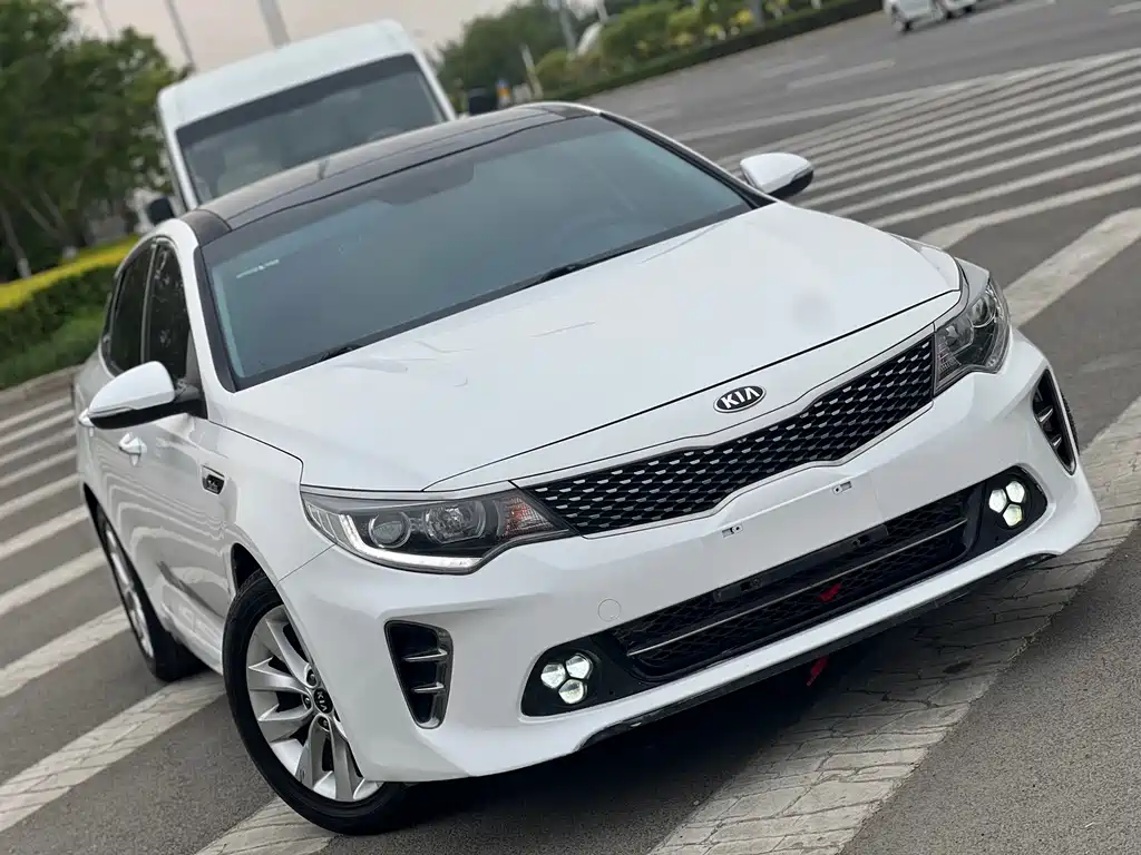 Kia K5 2016 — фото 16