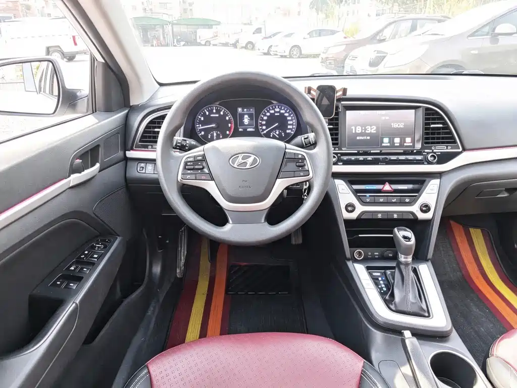 Hyundai Celesta 2017 — фото 9