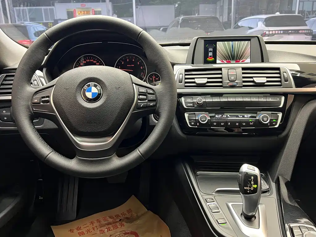 BMW 3 Series GT 2017 — фото 14