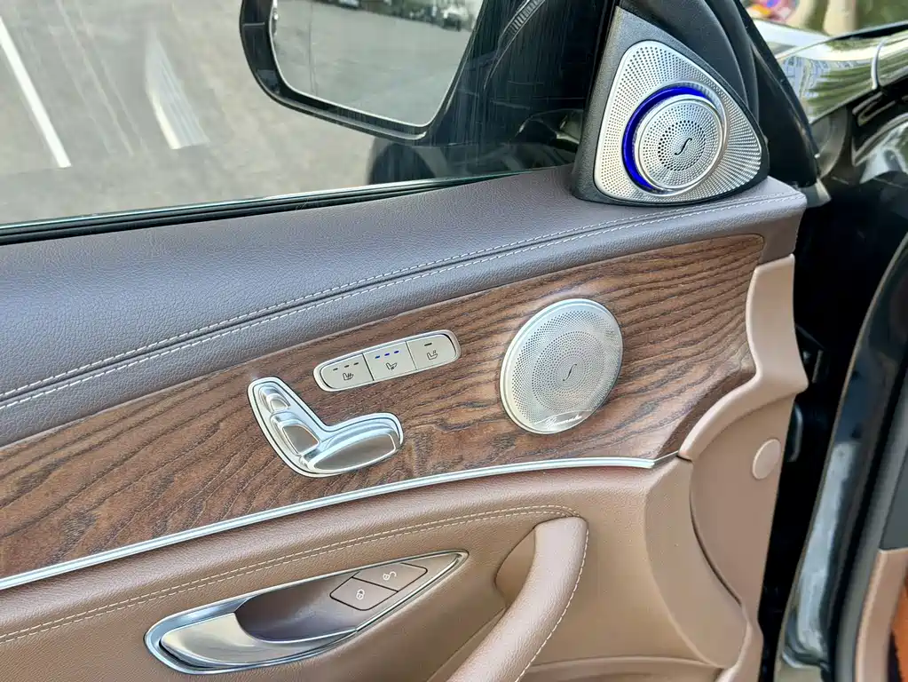 Mercedes-Benz E-Class 2023