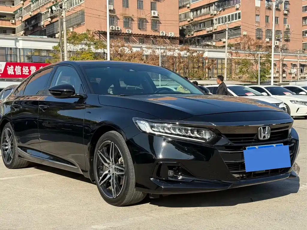 Honda Accord 2023 — фото 3