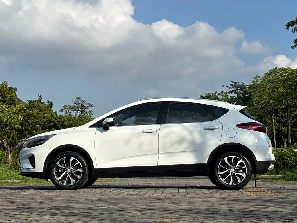 Geely Emgrand GS 2020 — фото 8