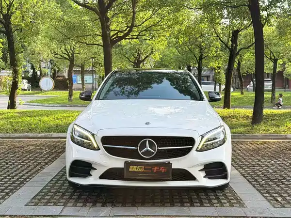 Mercedes-Benz C-Class 2021