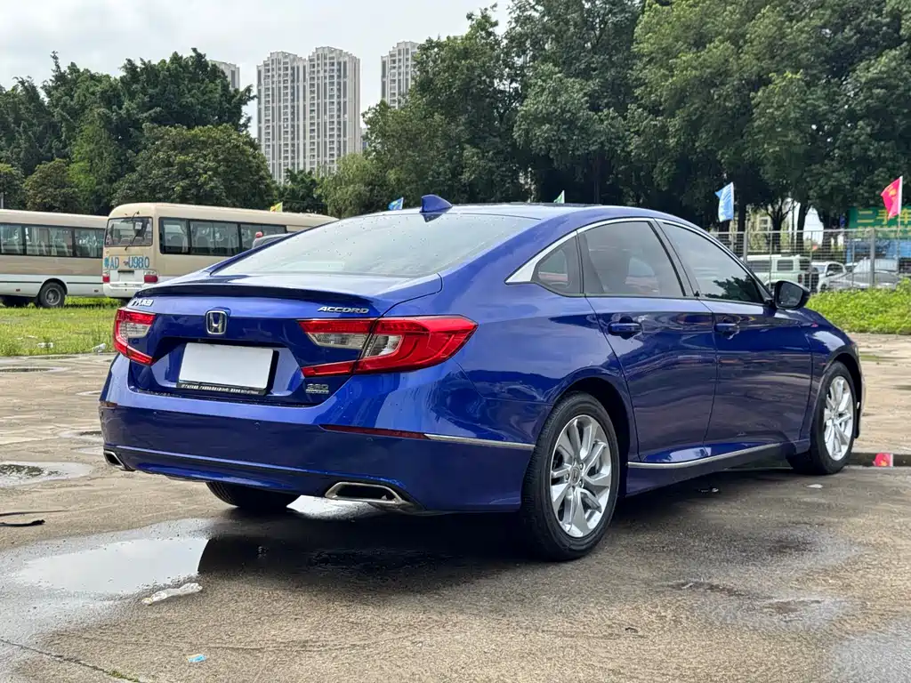Honda Accord 2018 — фото 13