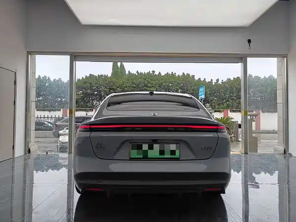 NIO ET5 2023