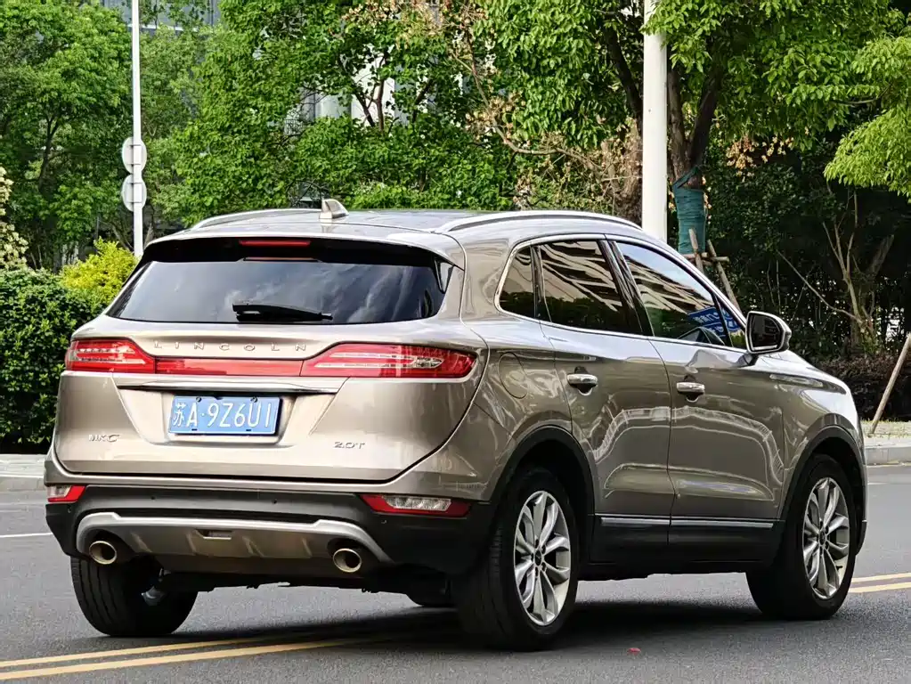 Lincoln MKC 2019 — фото 14