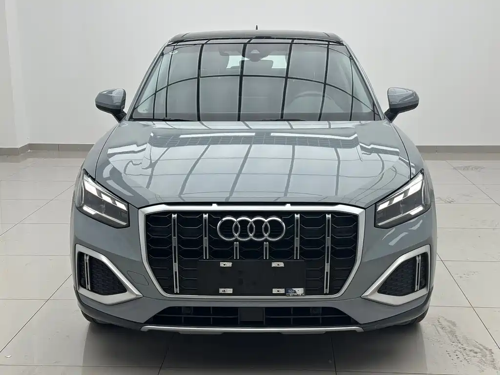 Audi Q2L 2023