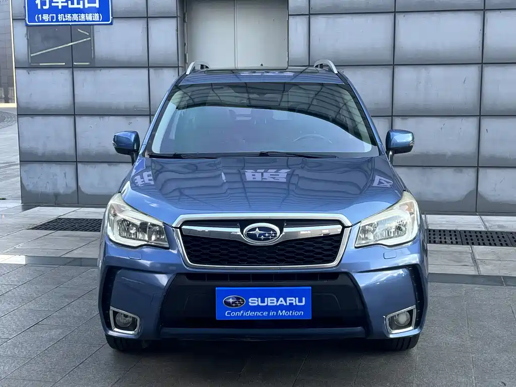 Subaru Forester 2014 — фото 2