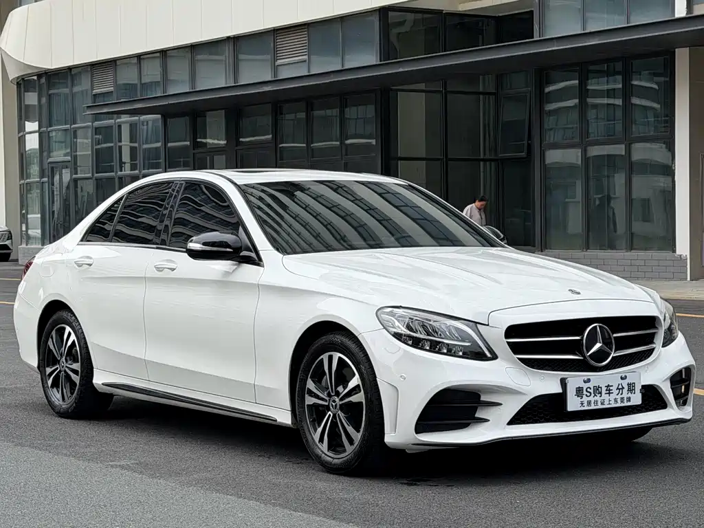 Mercedes-Benz C-Class 2019 — фото 3