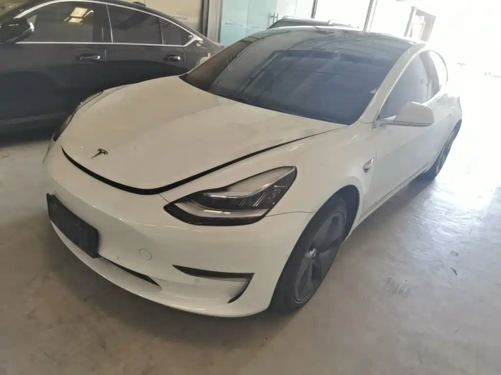 Tesla Model 3 2019 — фото 1