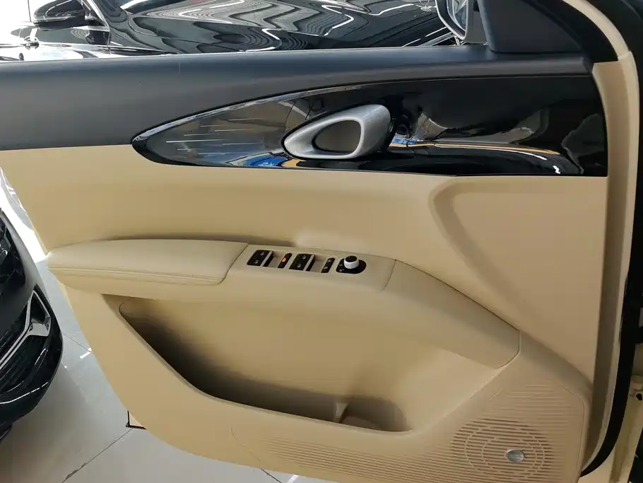 Geely Galaxy Starwish 2025