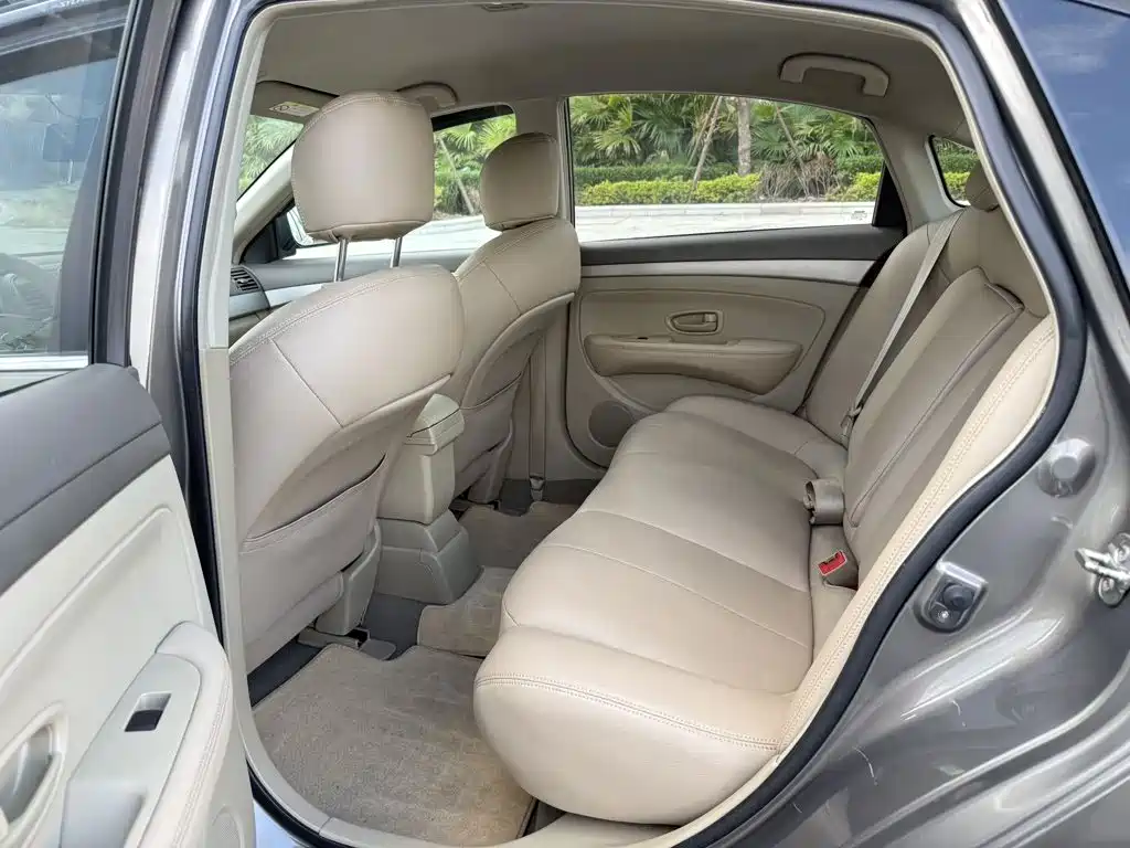 Nissan Sylphy 2013 — фото 8