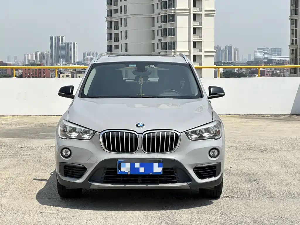 BMW X1 2017 — фото 1