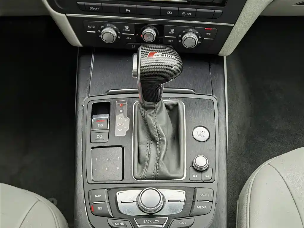 Audi A6L 2014 — фото 13