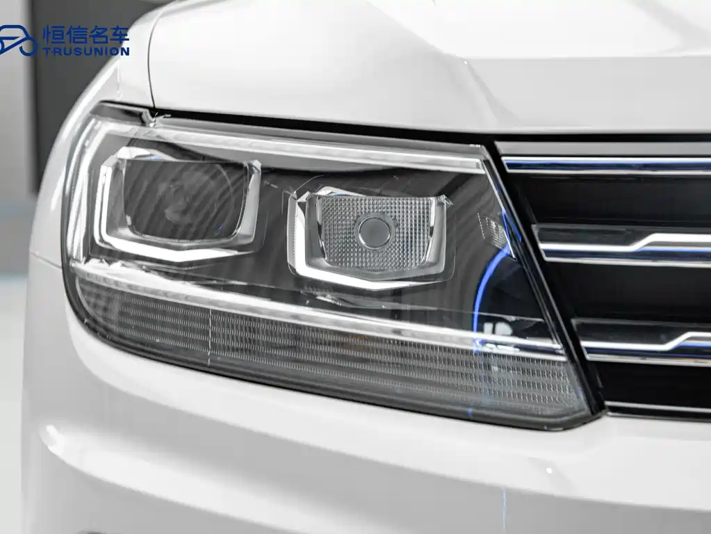 Volkswagen Tiguan L 2017 — фото 10