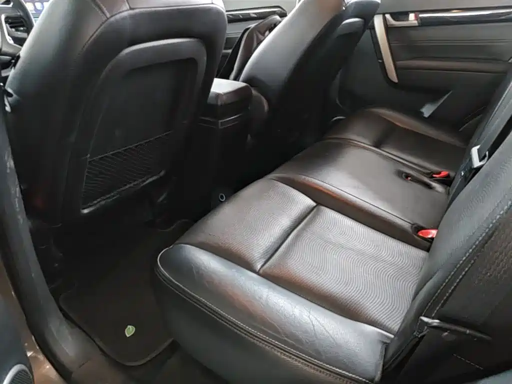 Chevrolet Captiva 2017 — фото 17