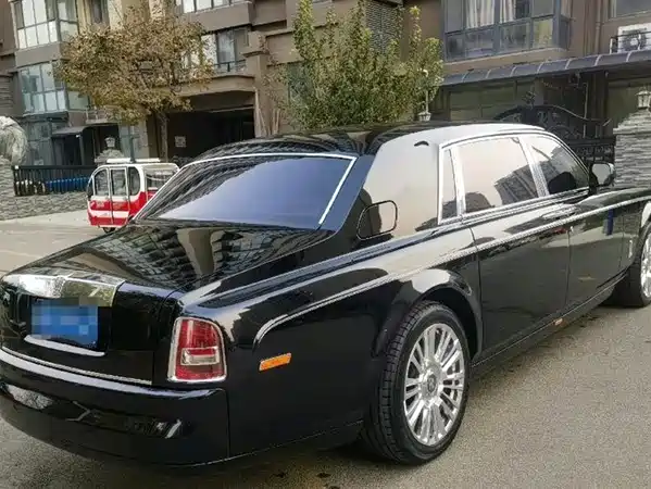 Rolls-Royce Phantom 2006