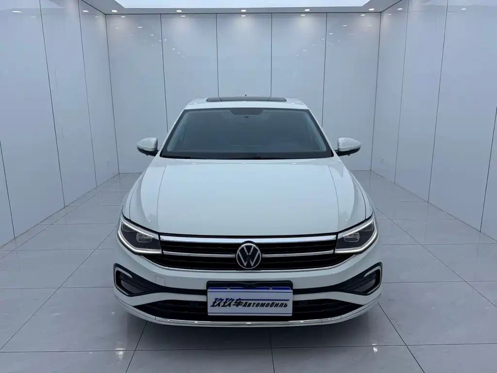 Volkswagen Bora 2023