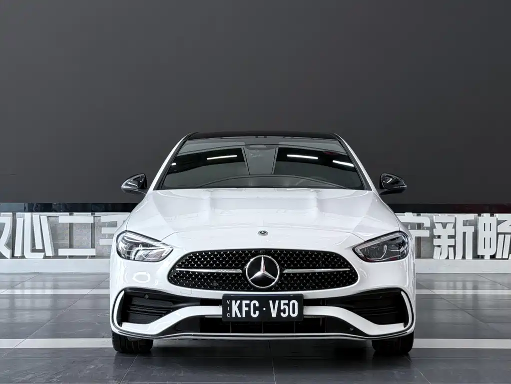 Mercedes-Benz C-Class 2024