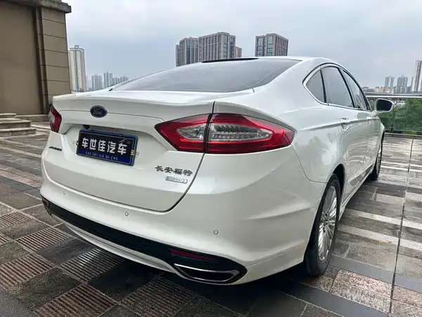 Ford Mondeo 2013