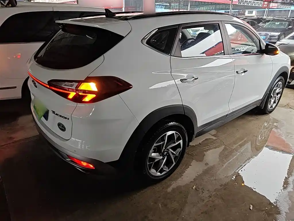 Hyundai Tucson 2020 — фото 6