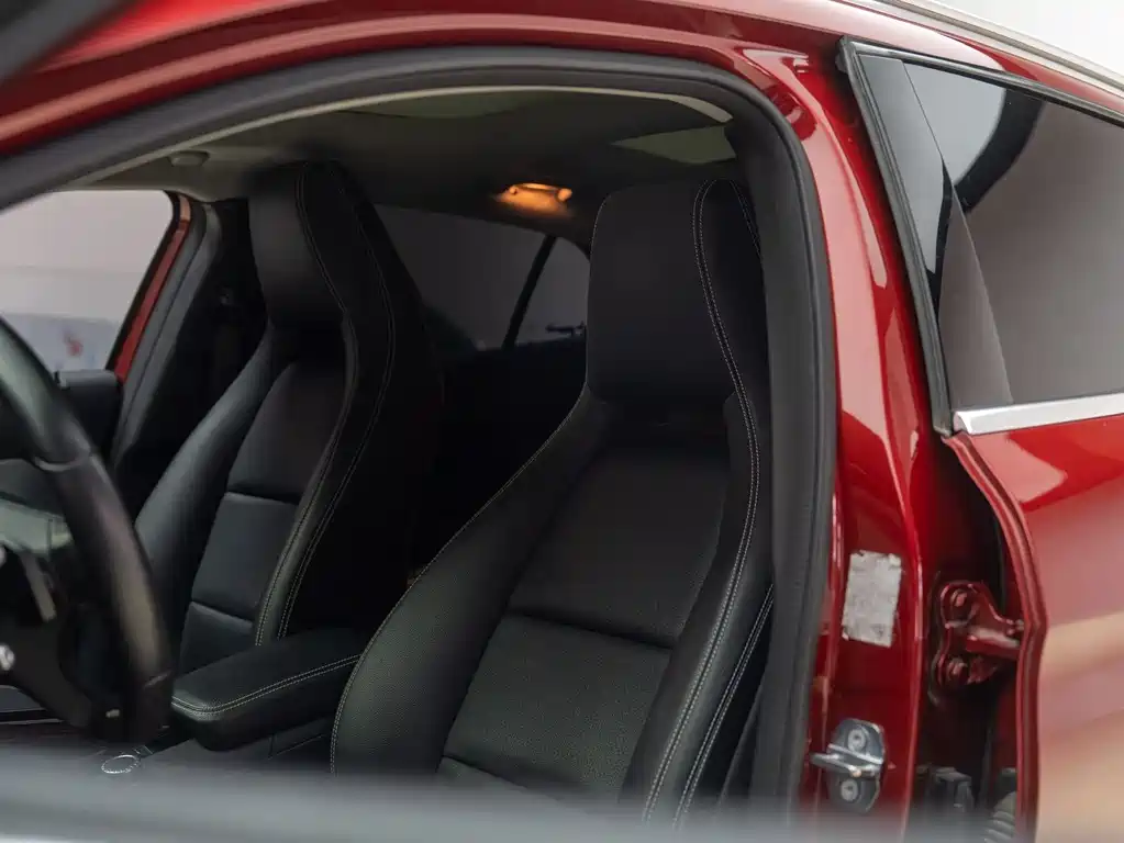 Mercedes-Benz GLA 2018 — фото 20