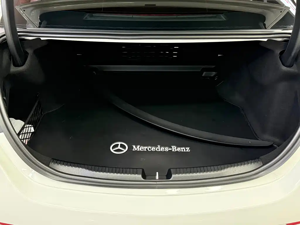 Mercedes-Benz C-Class 2022 — фото 10