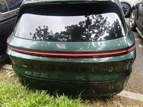 Li Auto L6 2024