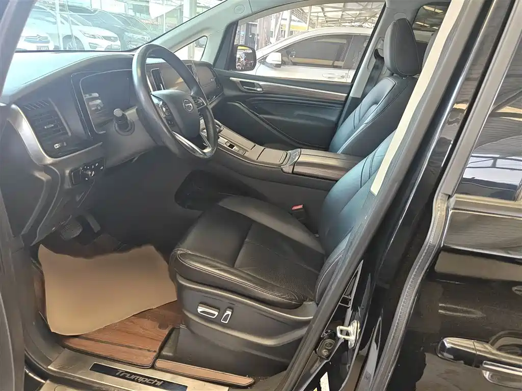 GAC Motor Trumpchi M8 2020 — фото 12
