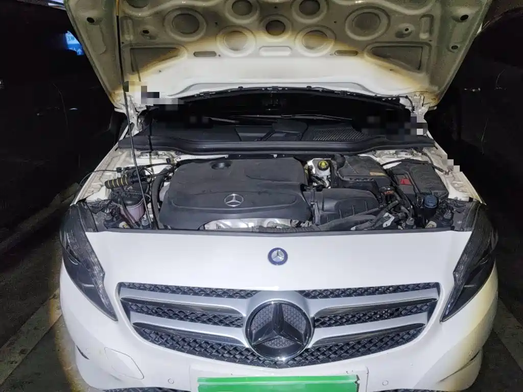 Mercedes-Benz A-Class 2015 — фото 11