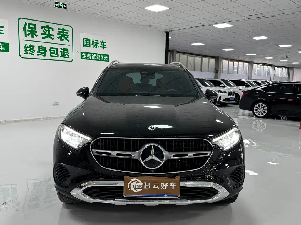 Mercedes-Benz GLC 2025