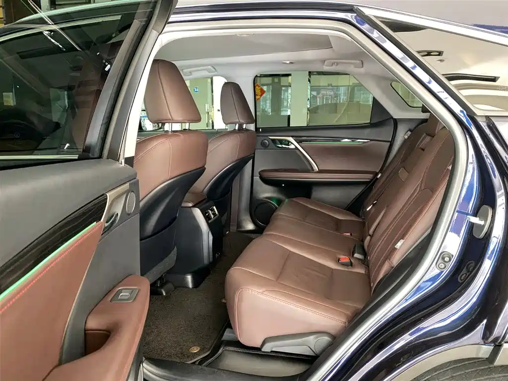 Lexus RX 2022 — фото 18