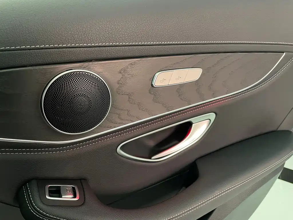 Mercedes-Benz C-Class 2020 — фото 20
