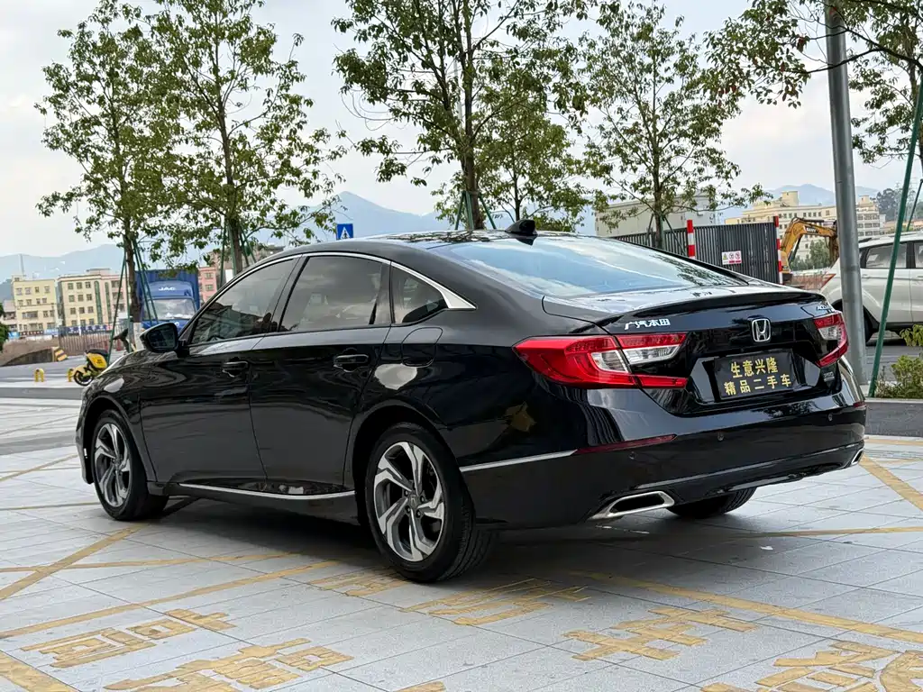 Honda Accord 2020 — фото 21