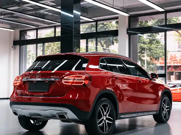 Mercedes-Benz GLA 2015