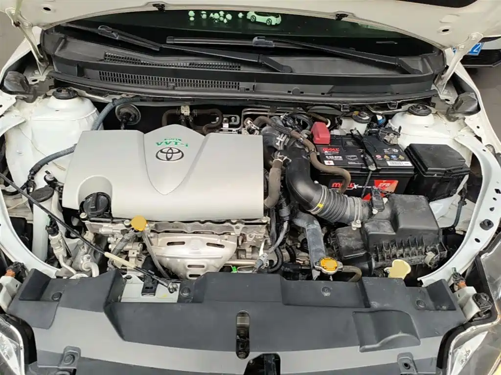 Toyota Yaris L 2017 — фото 20
