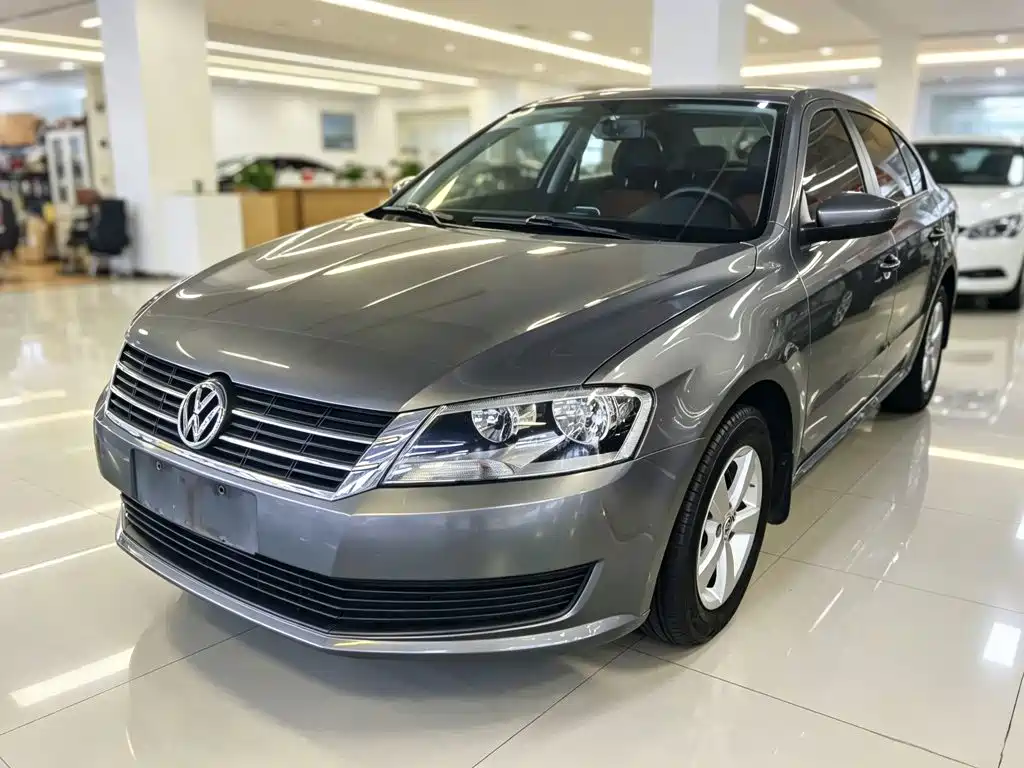 Volkswagen Lavida 2015