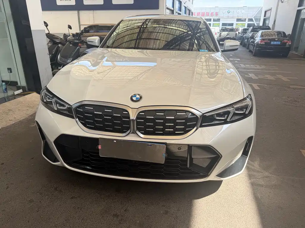 BMW 3 Series 2023