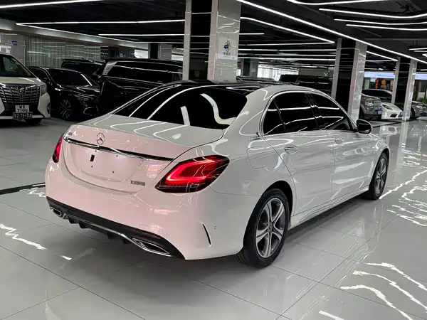 Mercedes-Benz C-Class 2020