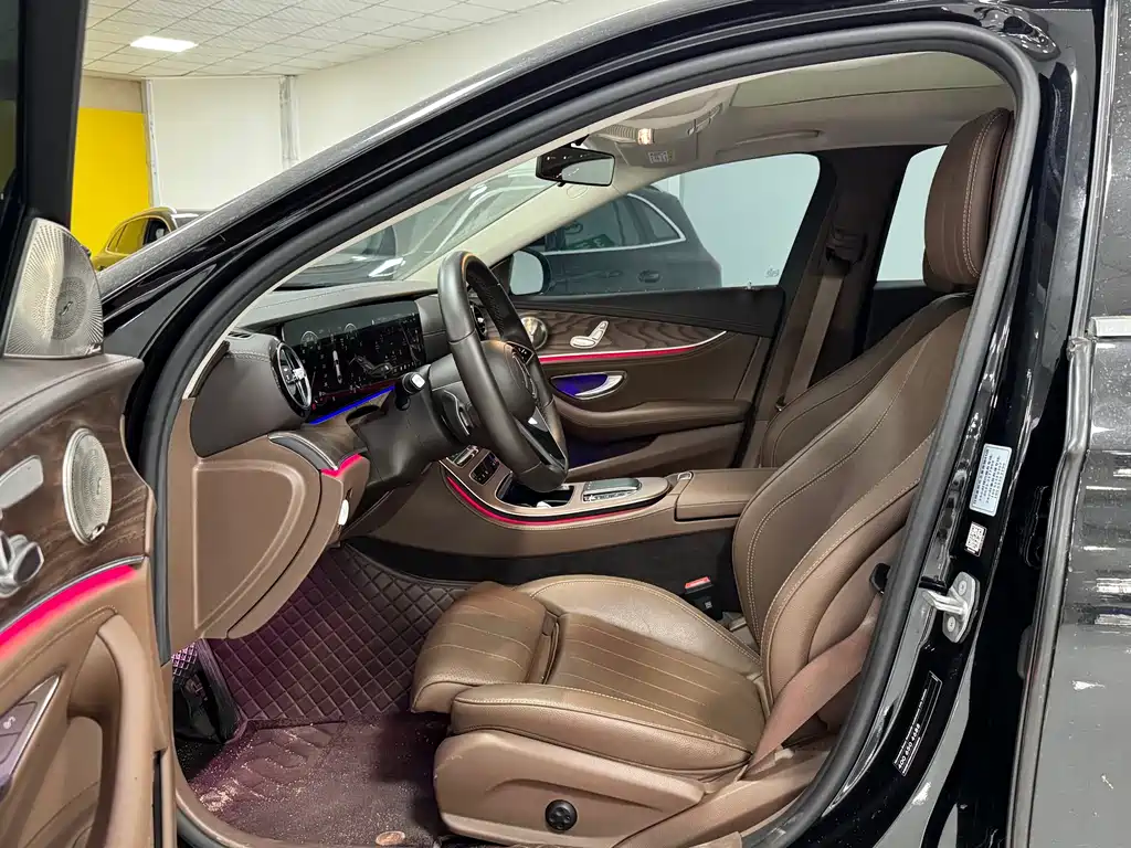 Mercedes-Benz E-Class 2023