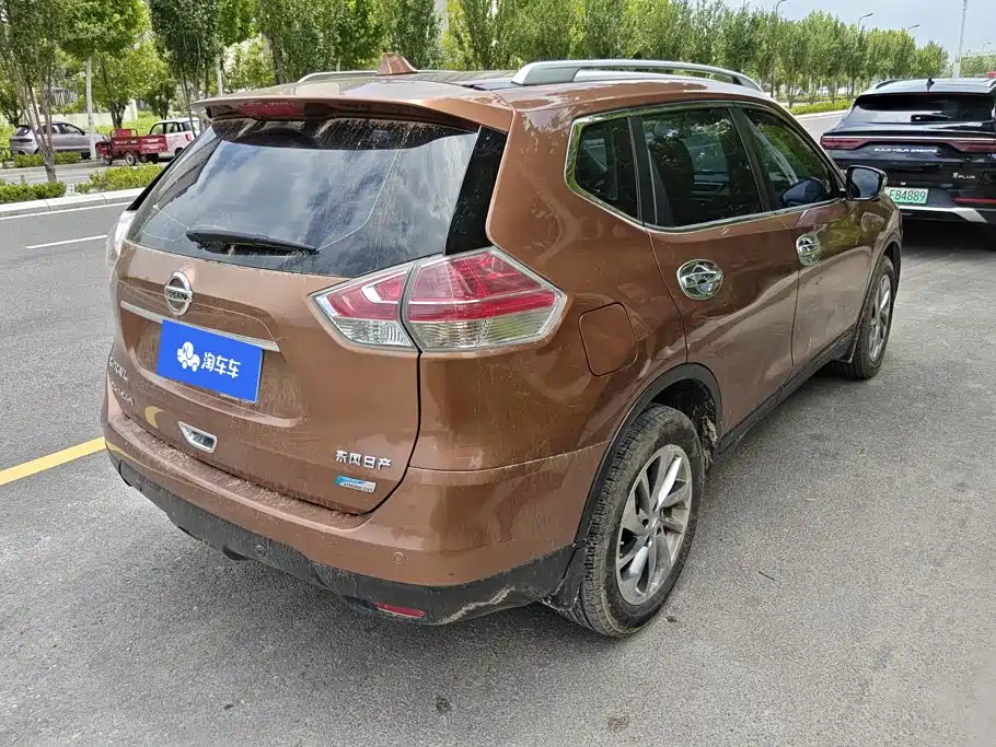 Nissan X-Trail 2015