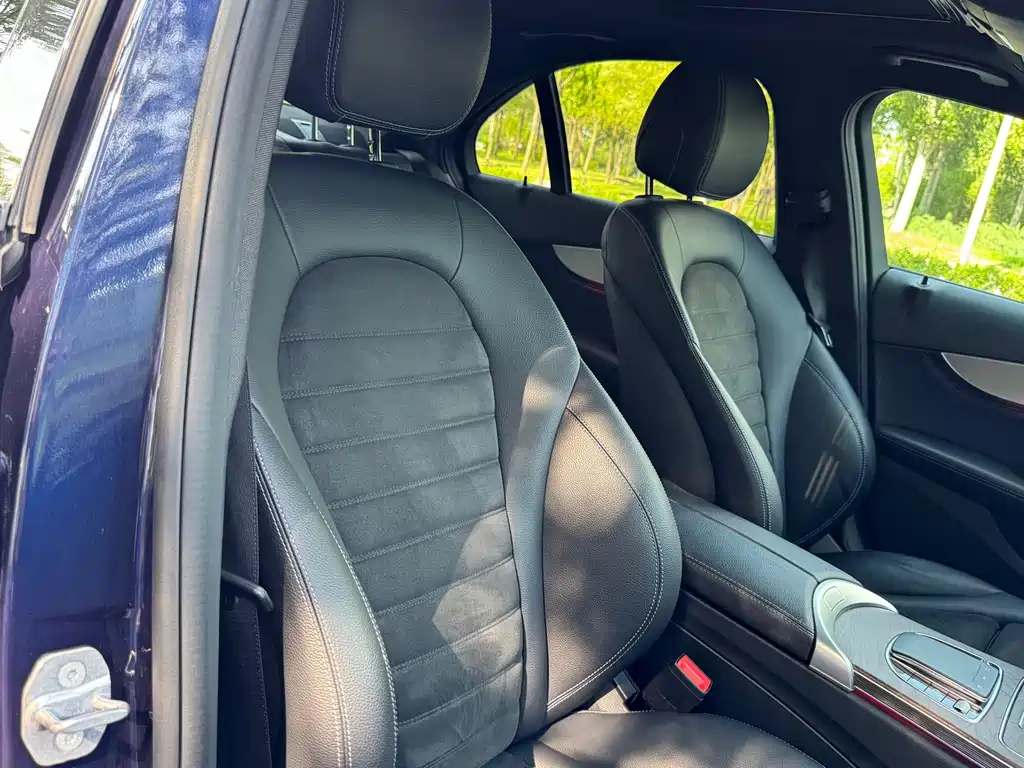 Mercedes-Benz C-Class 2020 — фото 18