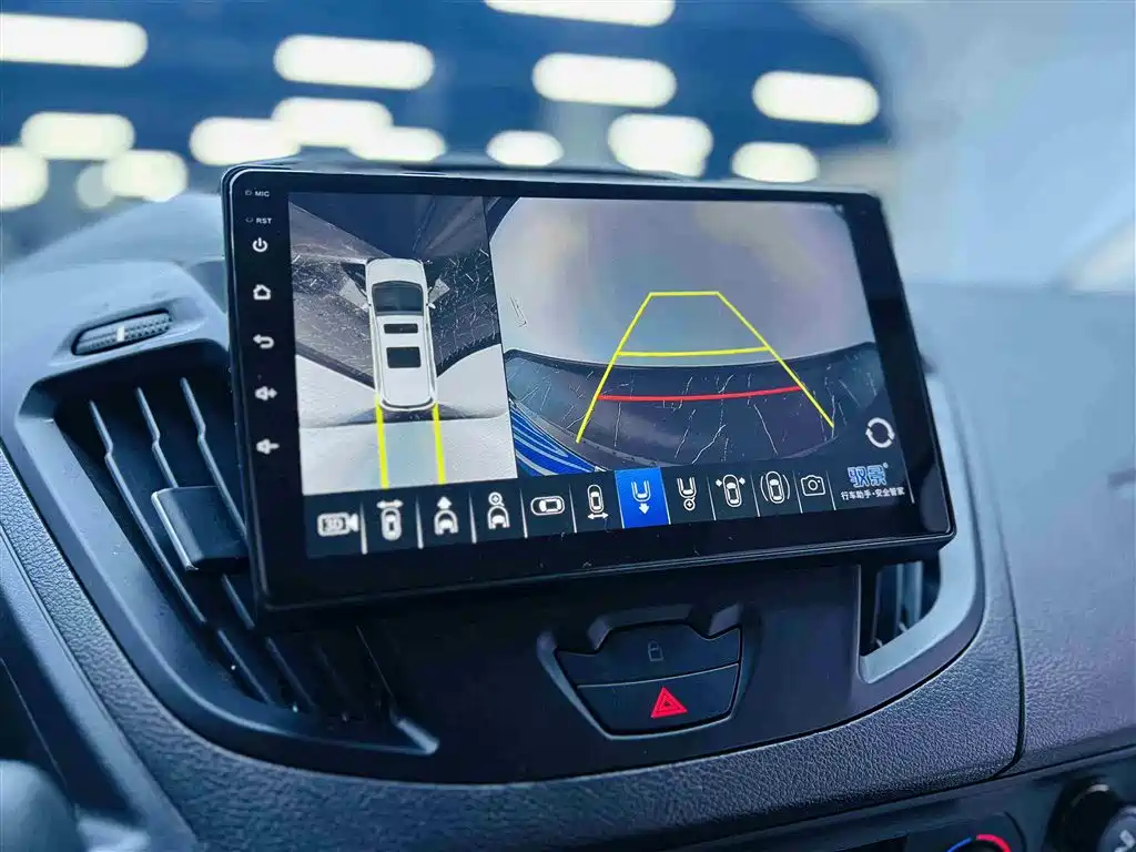 Ford Tourneo 2020 — фото 10