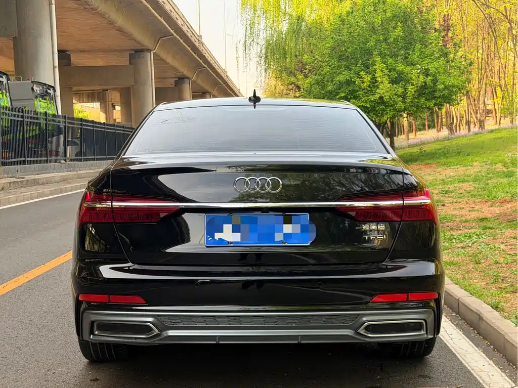 Audi A6L 2022 — фото 4