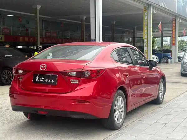 Mazda 3 Axela 2016
