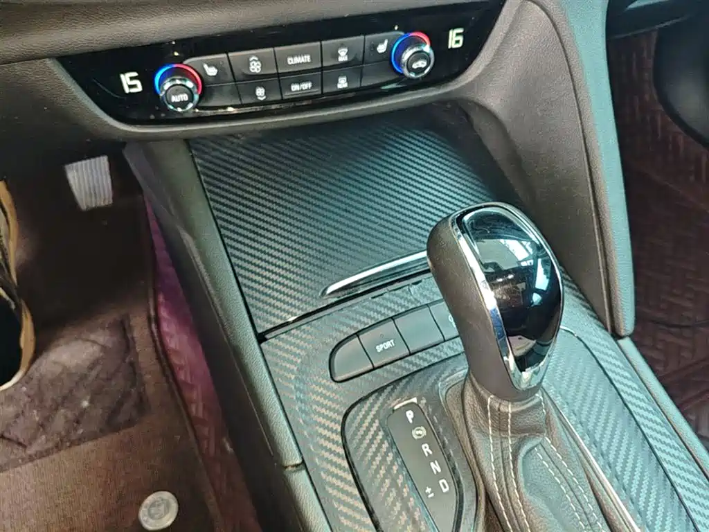 Buick Regal 2020 — фото 14