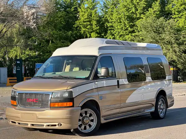 GMC SAVANA 2011